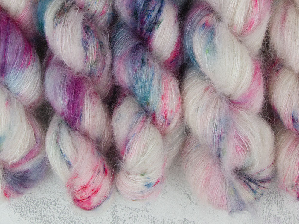 FrauenBerlins Virgo (Kidsilk Lace)